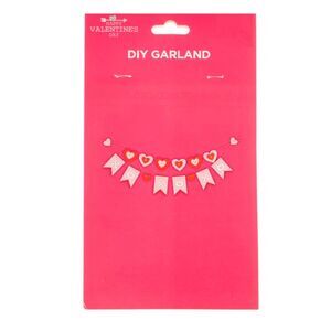 Valentine’s Day DIY Garland Kit XOXO Hearts Pink Red Banner Wall Fireplace NWT